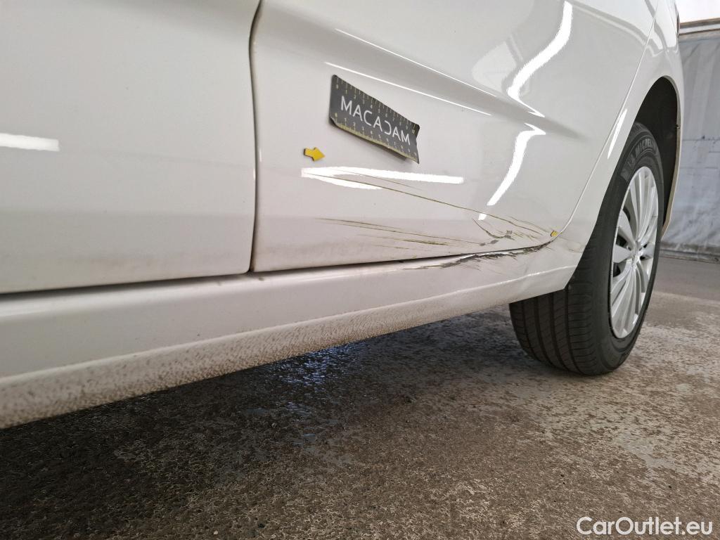  Citroen  C4  Berlina Societe Live 1.6 BlueHDi 100CV BVM5 E6 #3