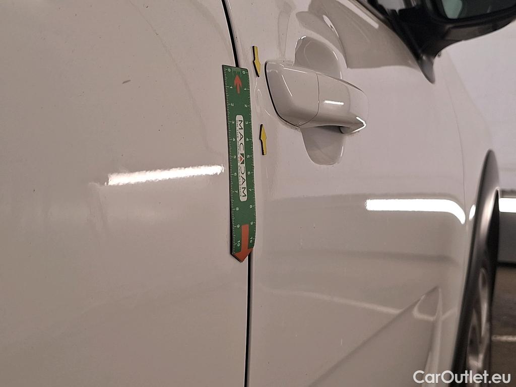 Citroen  C3  Société Feel Business R 1.5 BlueHDI 100CV BVM6 E6d #2