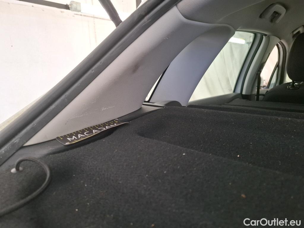  Citroen  C4  Berlina Societe Live 1.6 BlueHDi 100CV BVM5 E6 #14