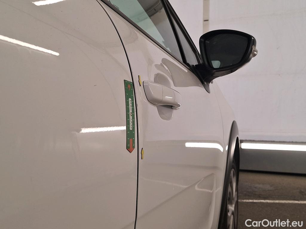  Citroen  C3  Société Feel Business R 1.5 BlueHDI 100CV BVM6 E6d #6