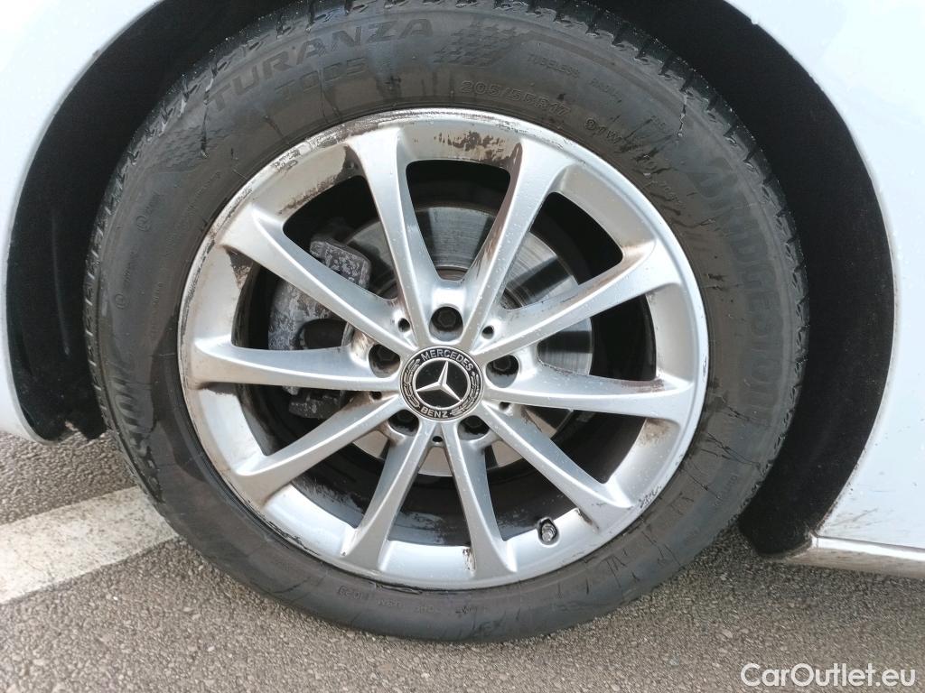  Mercedes  A-Klasse Clase A A 180 d (177.003) 1.5 115CV AT7 E6dT #15
