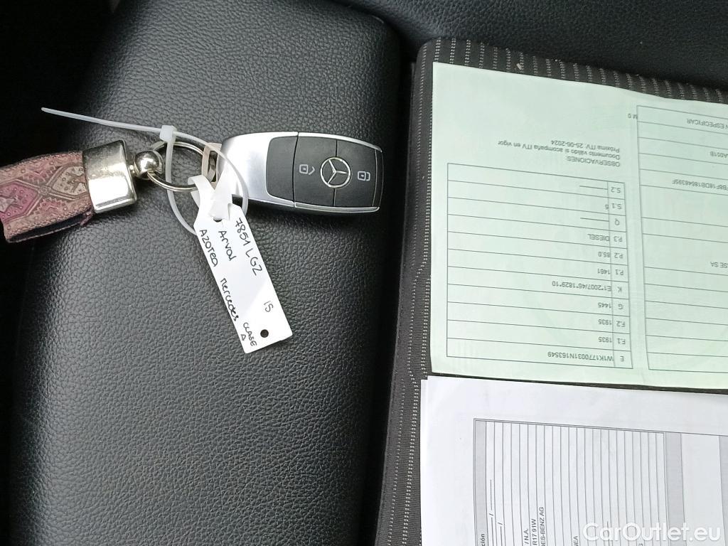  Mercedes  A-Klasse Clase A A 180 d (177.003) 1.5 115CV AT7 E6dT #2