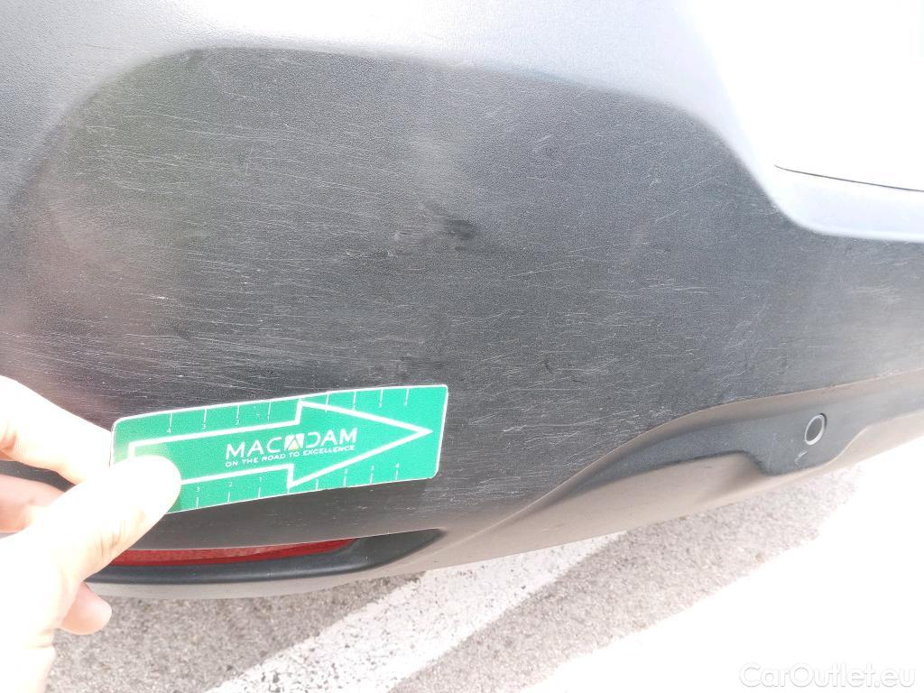  Citroen  C4 Cactus  Shine 1.2 PureTech 80CV MT5 E6 #14