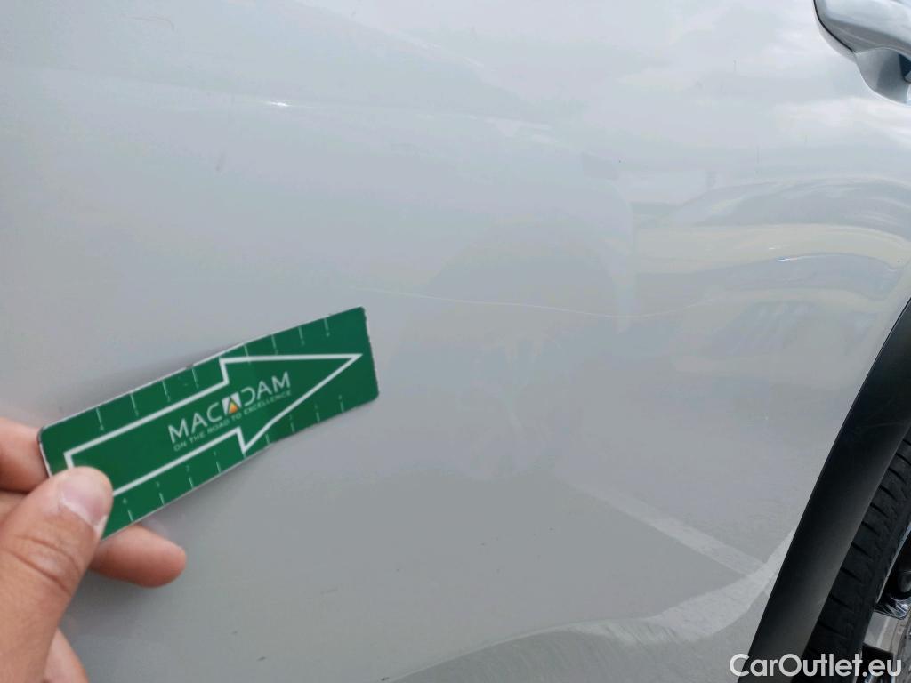  Citroen  C4 Cactus  Shine 1.2 PureTech 80CV MT5 E6 #4