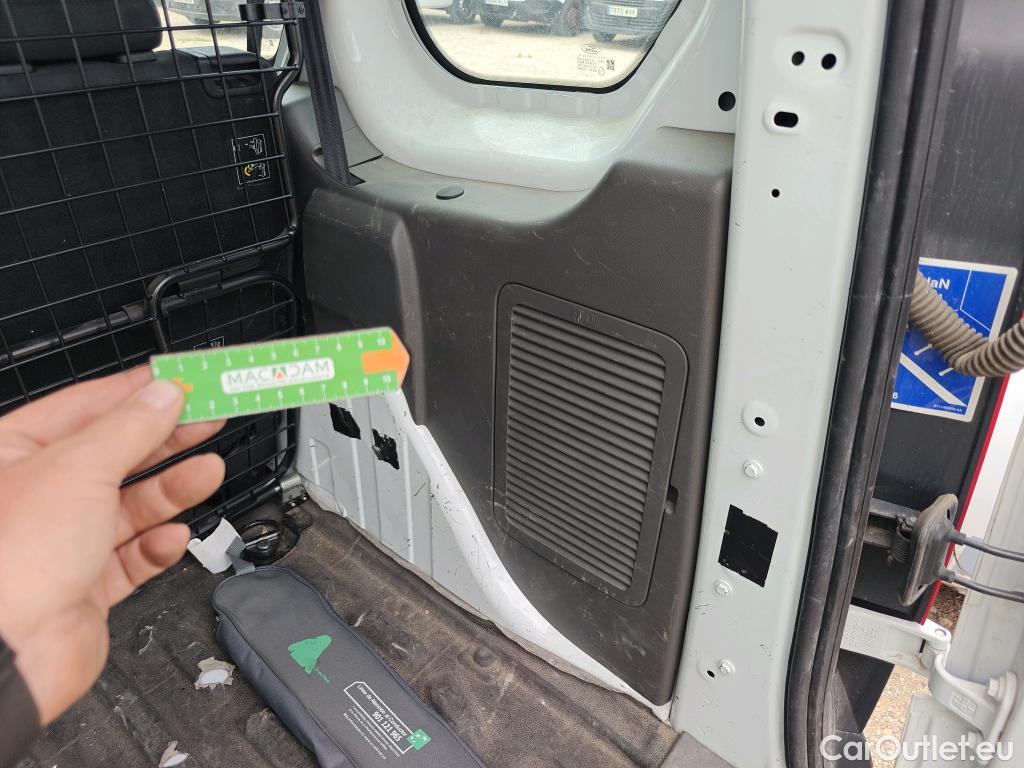  Ford  Transit Connect FORD  / 2013 / 5P / combi Kombi 1.5 TDCi 55kW Ambiente 220 L1 #28