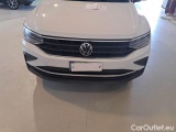  Volkswagen  Tiguan VOLKSWAGEN  / 2020 / 5P / SUV 1.5 TSI ACT 96KW LIFE #32