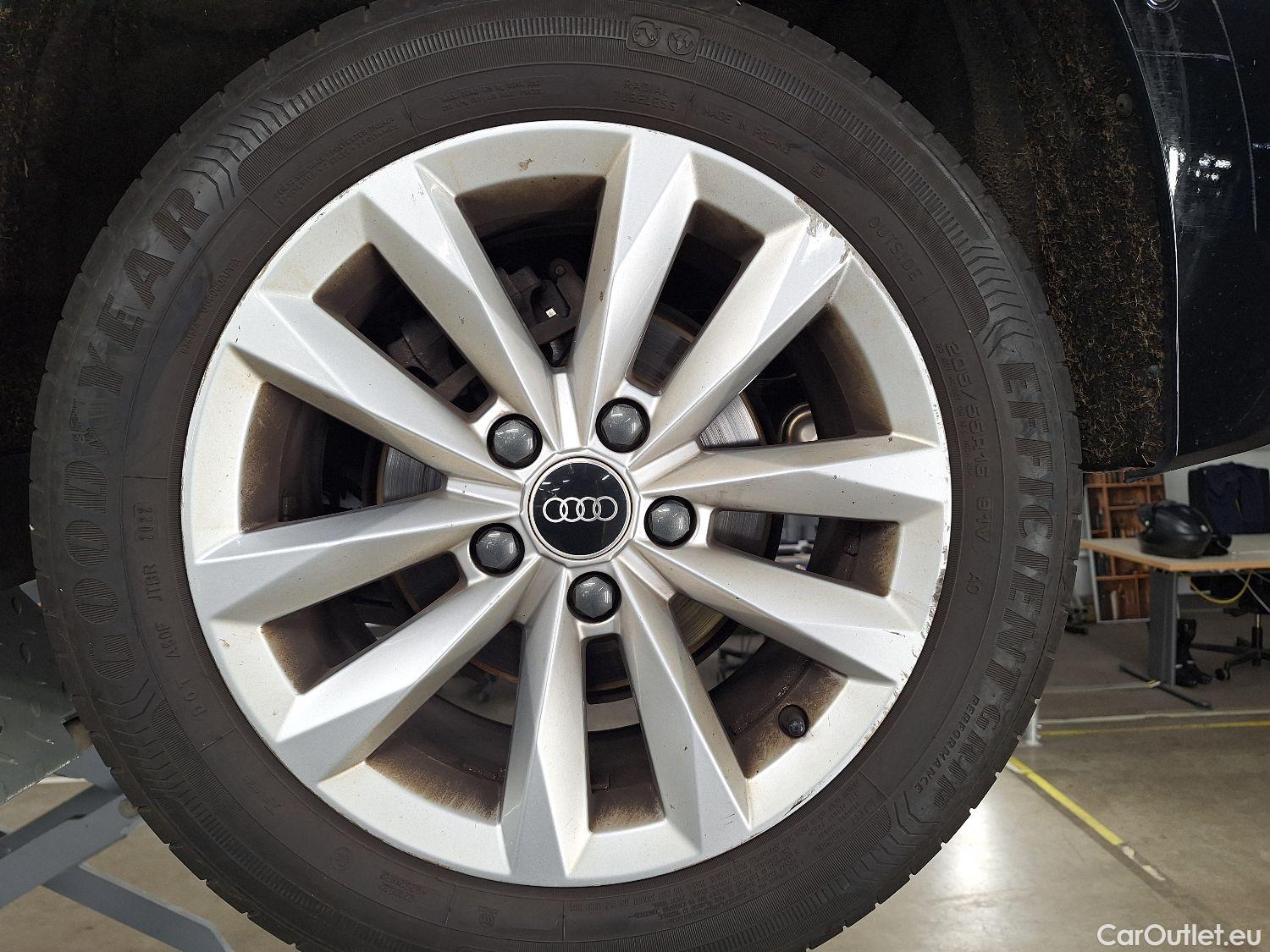  Audi  A3 Audi,  SB '20, Audi  Sportback 1.0 30 TFSi 81kW 5d #1