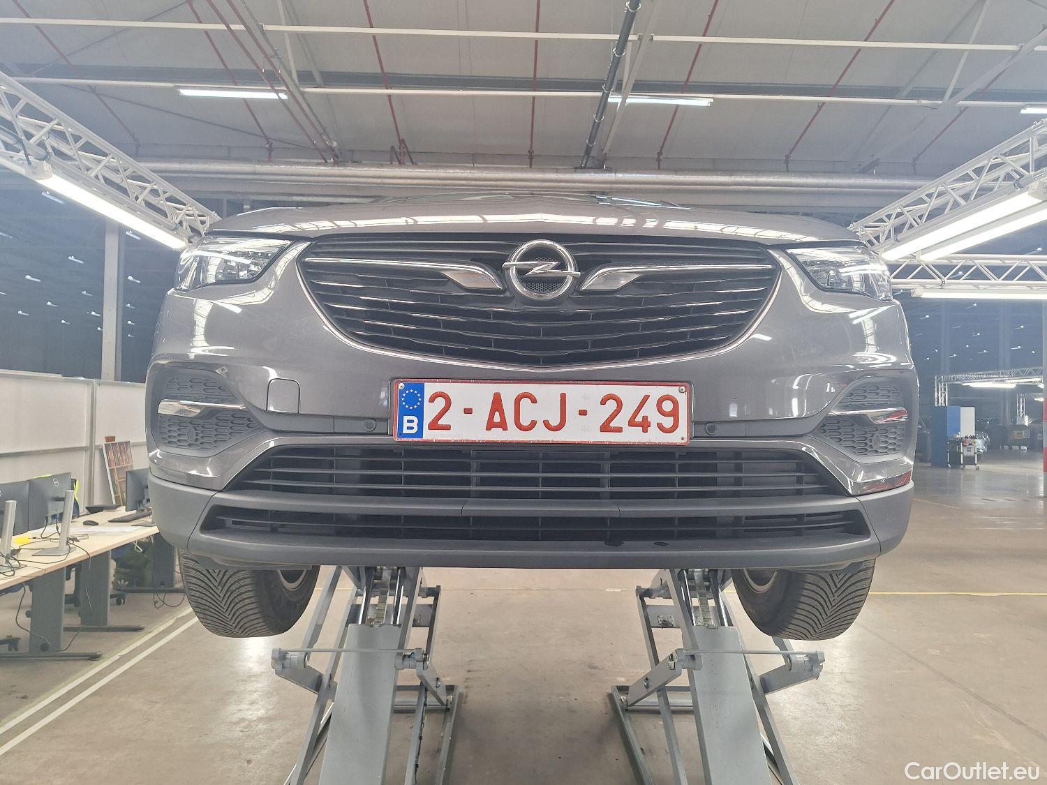  Opel   Grandland X Opel, '17, Opel 1.5 Turbo D D S/S AT8 Edition 5d #2