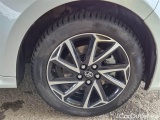  Toyota  Yaris TOYOTA  / 2020 / 5P / BERLINA HYBRID TREND MY20 #17