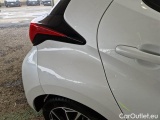  Toyota  Yaris TOYOTA  / 2020 / 5P / BERLINA HYBRID TREND MY20 #52