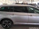  Volkswagen  Passat VOLKSWAGEN  / 2019 / 5P / STATION WAGON VAR. 1.4 PLUG IN HYBRID GTE DSG #45