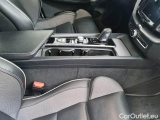  Volvo  XC60 VOLVO  / 2017 / 5P / SUV T8 TWIN ENGINE AWD GEARTR. R-DESIGN #71