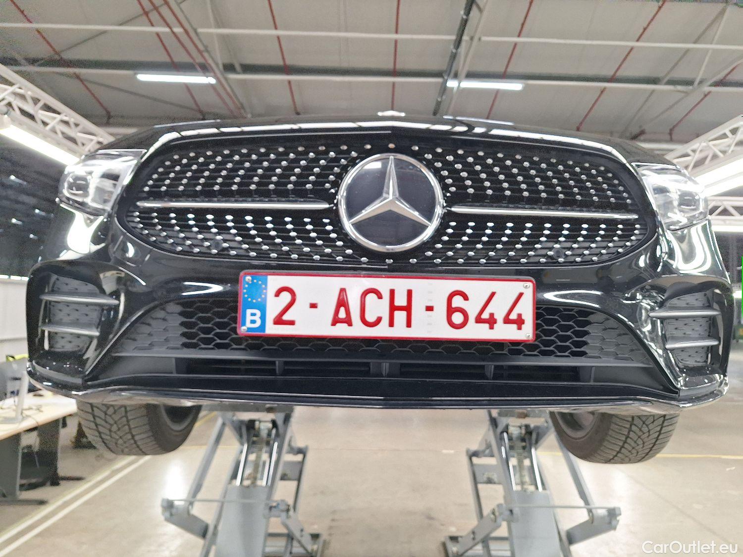  Mercedes  A-Klasse Mercedes, A-Class Berline '18, Mercedes-Benz  Limousine A 250e Business S #10
