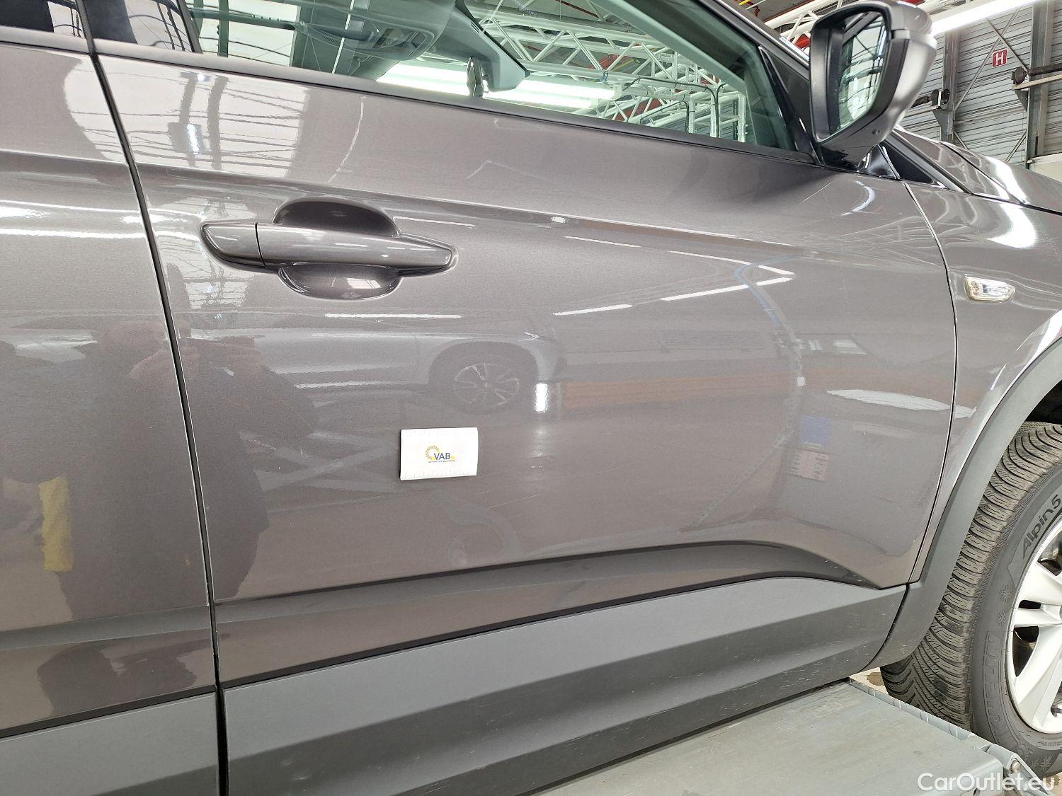  Opel   Grandland X Opel, '17, Opel 1.5 Turbo D D S/S AT8 Edition 5d #4