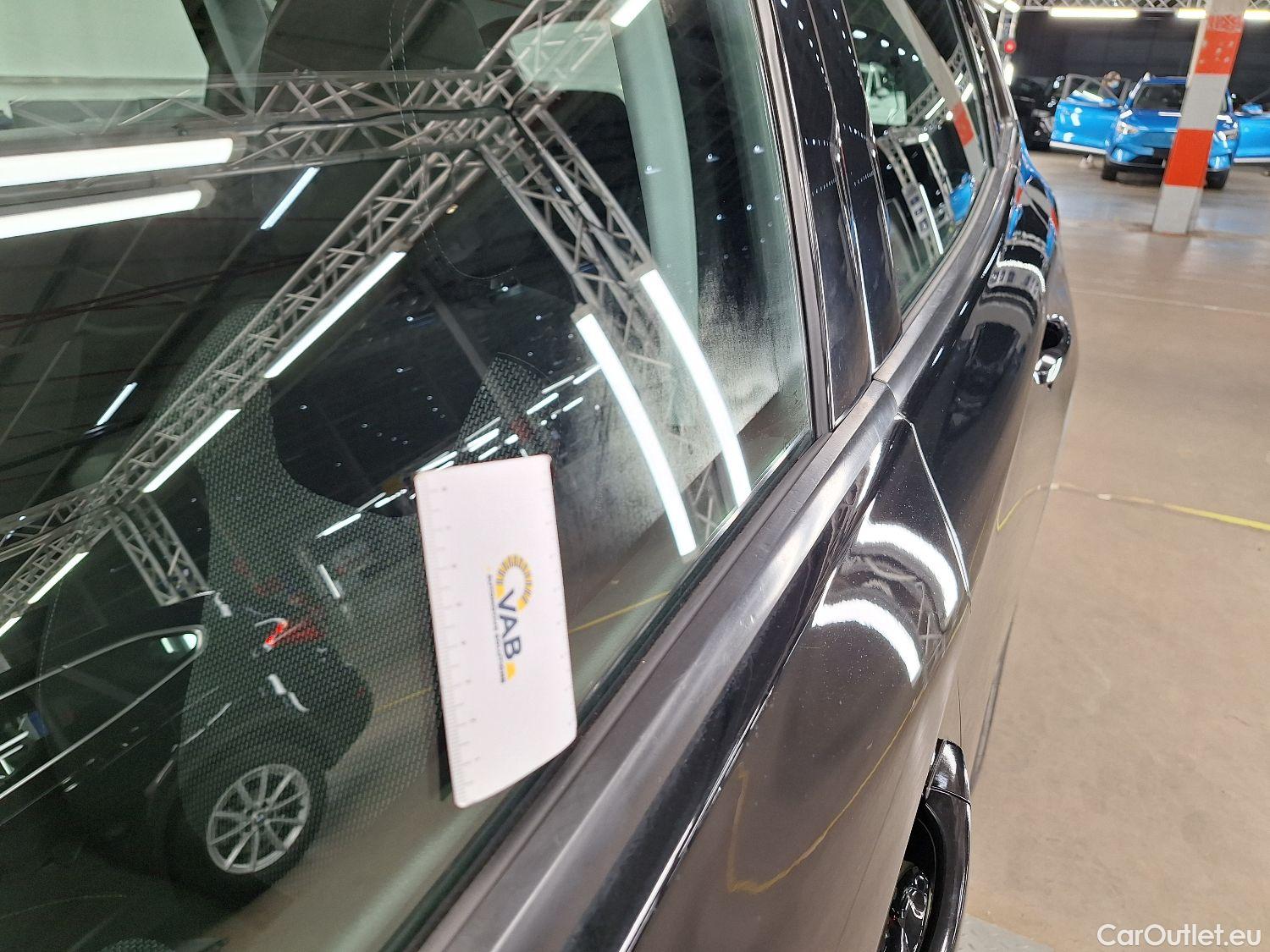 Opel   Grandland X Opel, '17, Opel 1.5 Turbo ECOTEC D S/S AT8 Editio #5