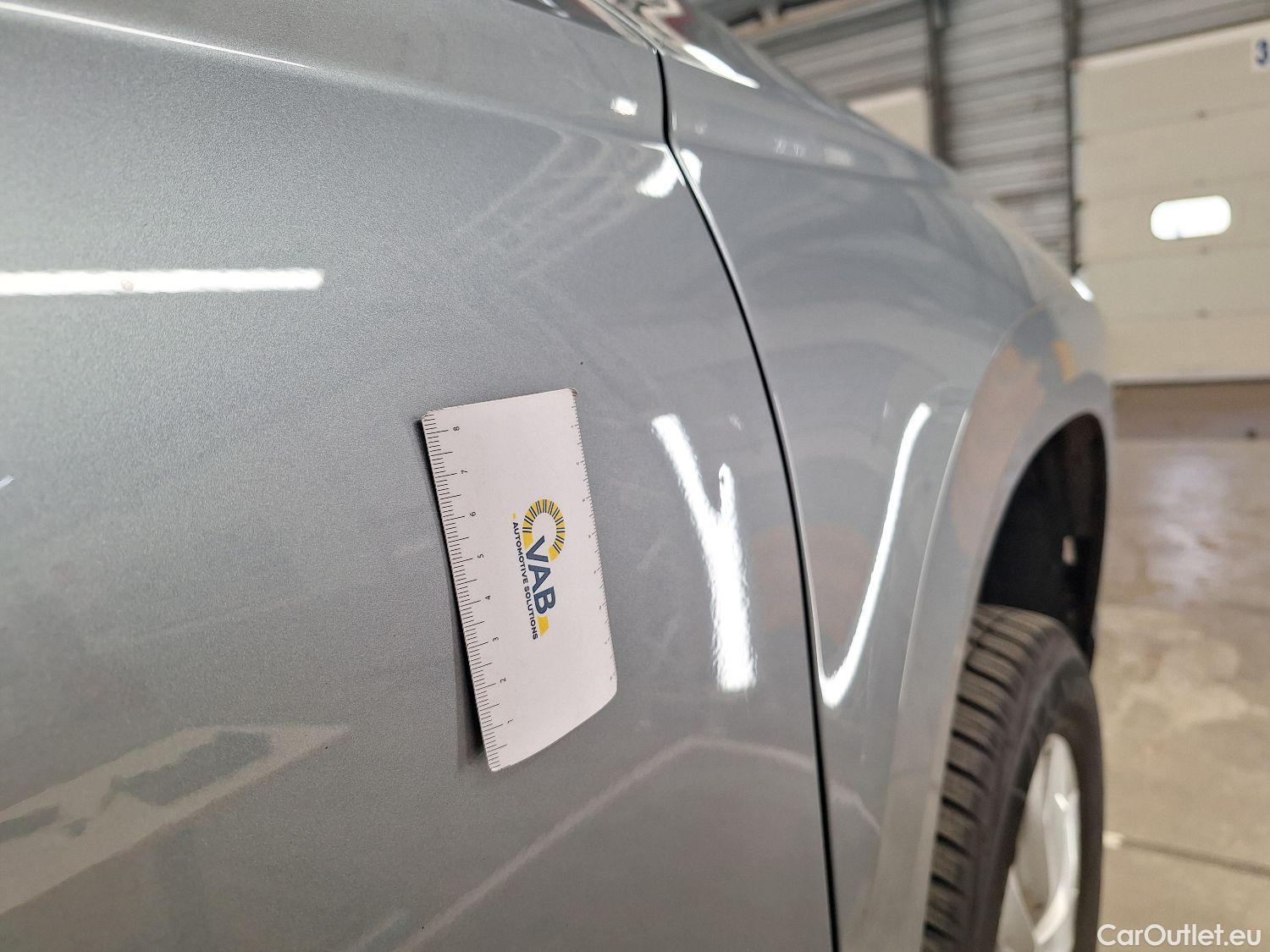  Skoda  Karoq Skoda,  '17, Skoda  1.6 CRTDI 85KW Ambition 5d #17