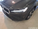  Volvo  V60 VOLVO  CROSS COUNTRY / 2019 / 5P / STATION WAGON B4 AWD AUTOM. CR. COUNTRY BUSINESS PRO #29