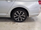  Volkswagen  Passat VOLKSWAGEN  / 2019 / 5P / STATION WAGON VAR.2.0TDI SCR 140KW EXEC.BMT DSG #40