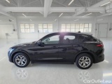  Alfa Romeo   STELVIO ALFA ROMEO / 2017 / 5P / SUV 2.2 TURBO DIESEL 190CV BUSINESS AT8 Q4 #8