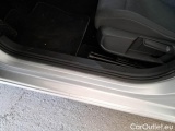  Volkswagen  Golf  VOLKSWAGEN / 2019 / 5P / BERLINA 2.0 TDI SCR LIFE DSG #102