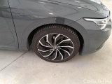  Volkswagen  Golf  VOLKSWAGEN / 2019 / 5P / BERLINA 2.0 TDI SCR LIFE DSG #143