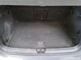  Volkswagen  Golf  VOLKSWAGEN / 2019 / 5P / BERLINA 2.0 TDI SCR LIFE DSG #158