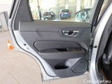  Volvo  XC60 VOLVO  / 2017 / 5P / SUV B4 D AWD AUTOMATICO BUSINESS #165