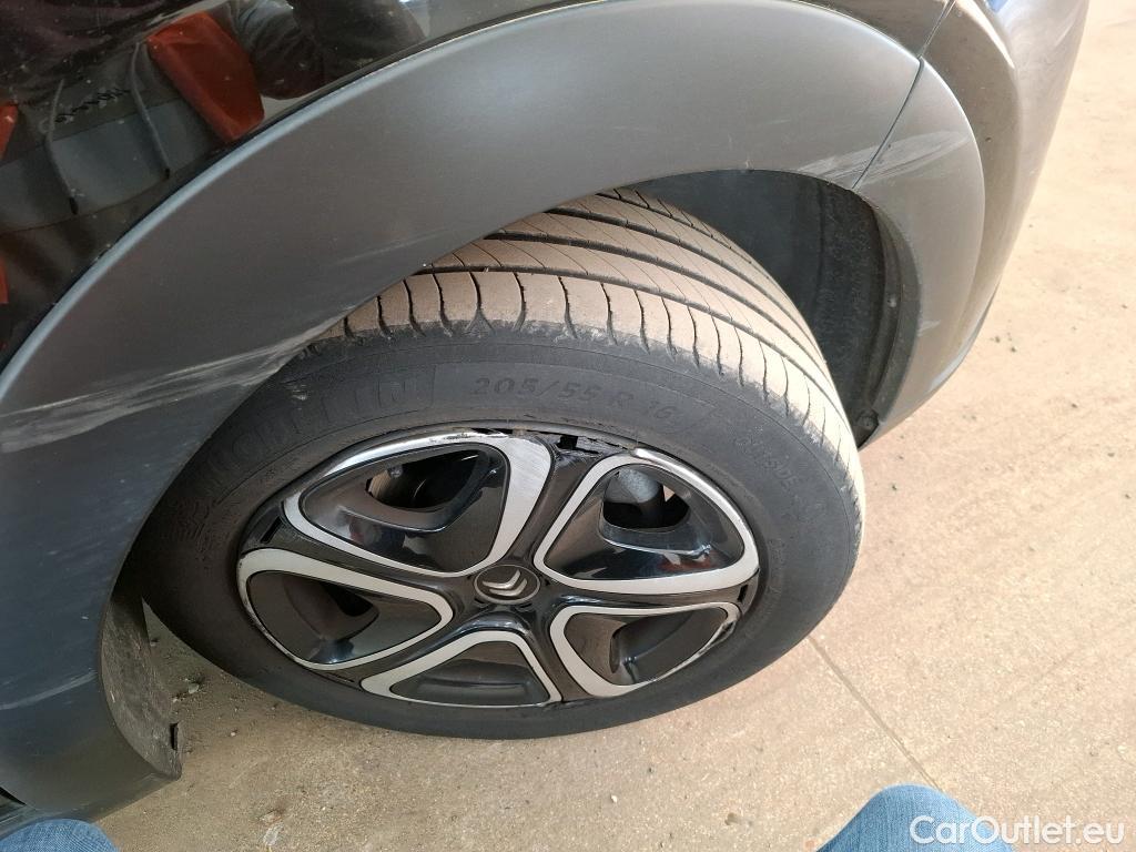  Citroen  C3  Société Feel 1.2 PureTech 80CV BVM5 E6d #11