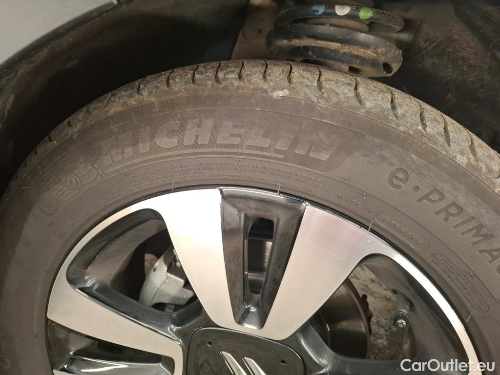  Citroen  C3  Max 1.2 PureTech 80CV BVM5 6E #9