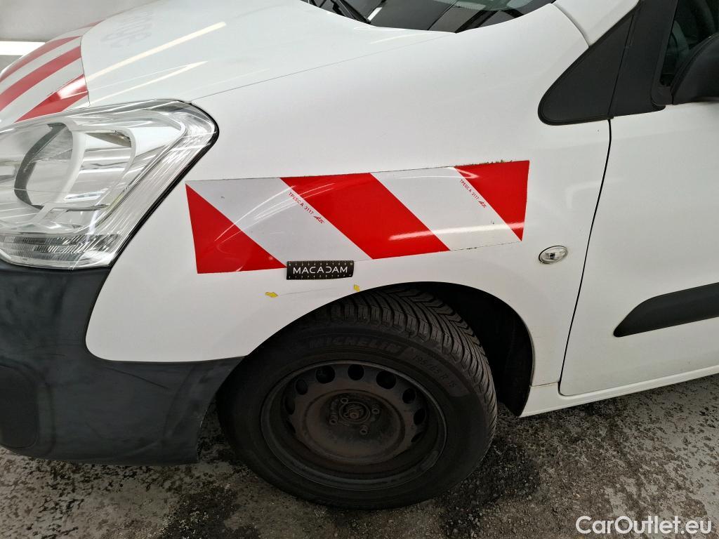  Citroen  Berlingo  Fourgon Business L1 (Court) 1.6 BlueHDi 100CV BVA6 E6 #24