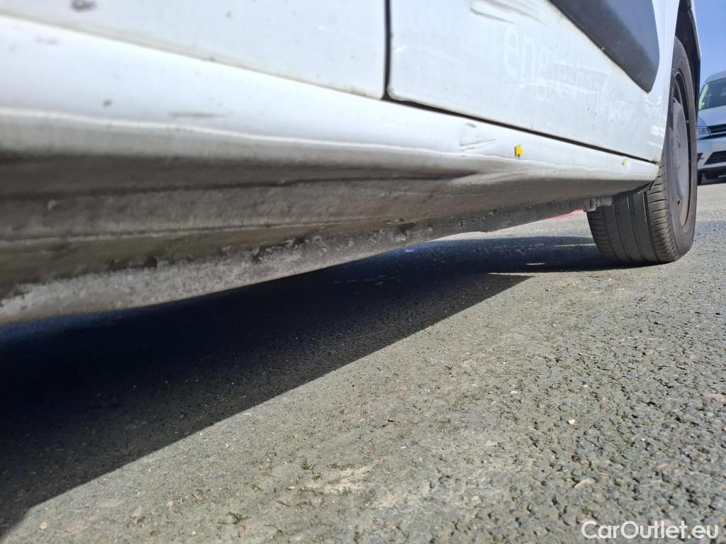  Citroen  Berlingo  Fourgon Club XL 950 1.6 BlueHDi 100CV BVM5 E6 #13