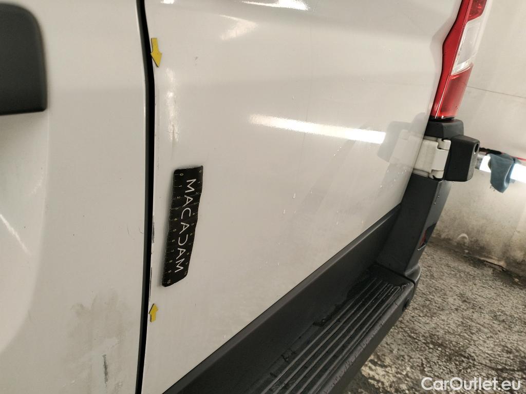  Citroen  Jumper CITROEN  VU 4p Fourgon 30 L2H2 BlueHDi 130 BVM6 Business #32