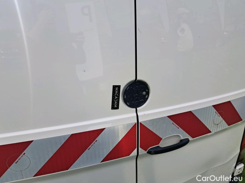  Volkswagen  Crafter  Fourgon Fourgon 35 lang mit Hochdach FWD 2.0 140CV BVM6 #79