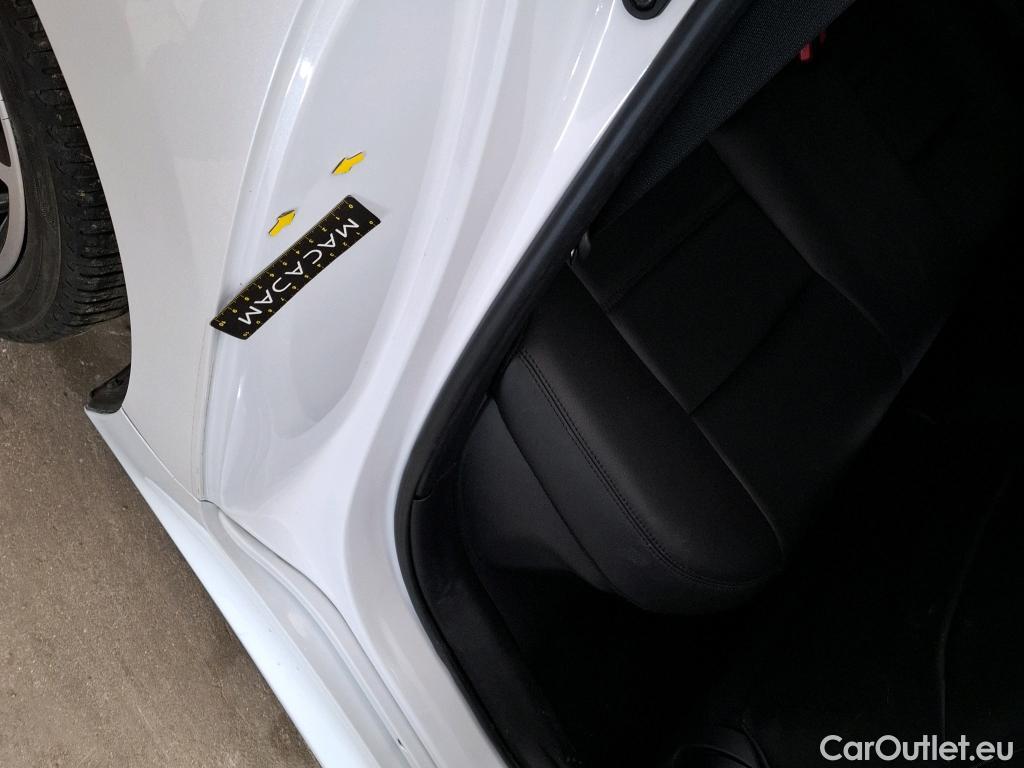  Toyota  Yaris TOYOTA  Hybride / 2019 / 5P / Berline Hybride 116h Collection #3