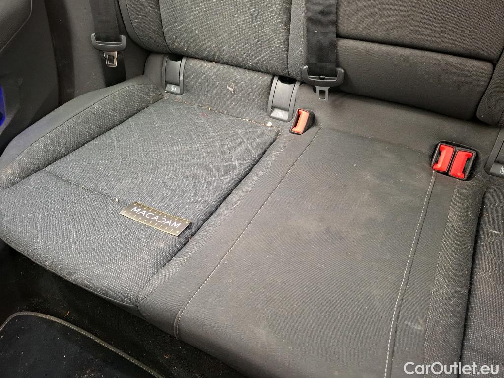  Volkswagen  Golf  VOLKSWAGEN / 2020 / 5P / Berline 2.0 TDI SCR 115 DSG7 Life Busi #37