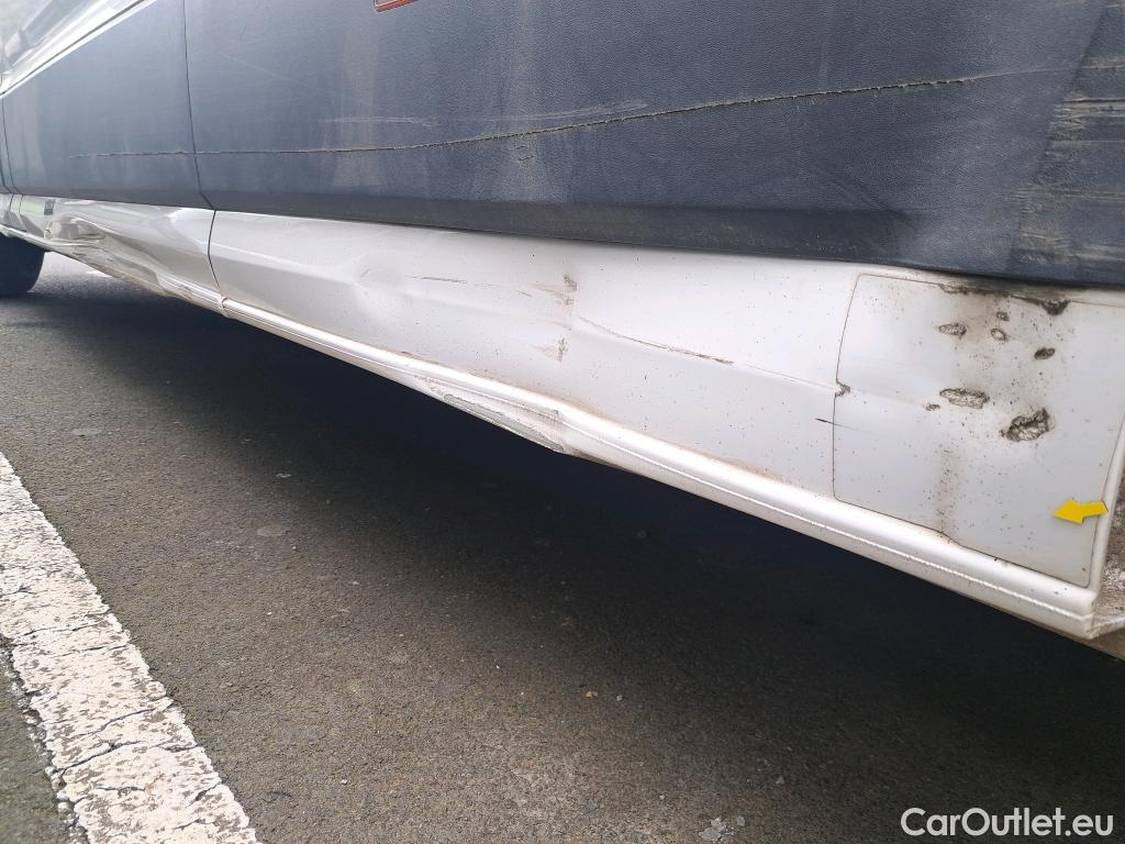  Volkswagen  Crafter  Fourgon Fourgon 35 lang mit Hochdach FWD 2.0 140CV BVM6 #14