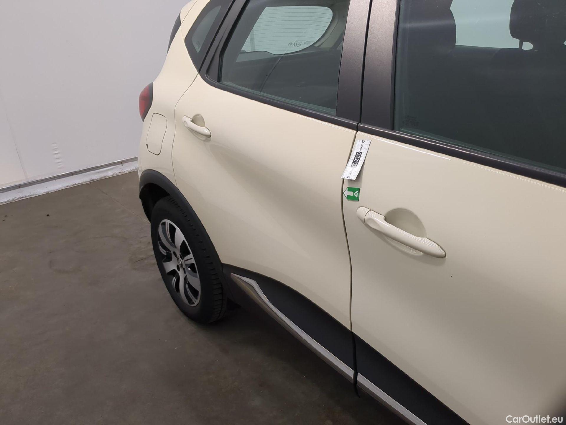  Renault  Captur RENAULT  5p Crossover Business dCi 90 / TRANSFO VP VF #21