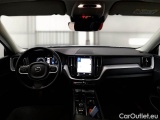  Volvo  XC60 VOLVO  / 2017 / 5P / SUV B4 D AWD AUTOMATICO MOMENTUM PRO #3