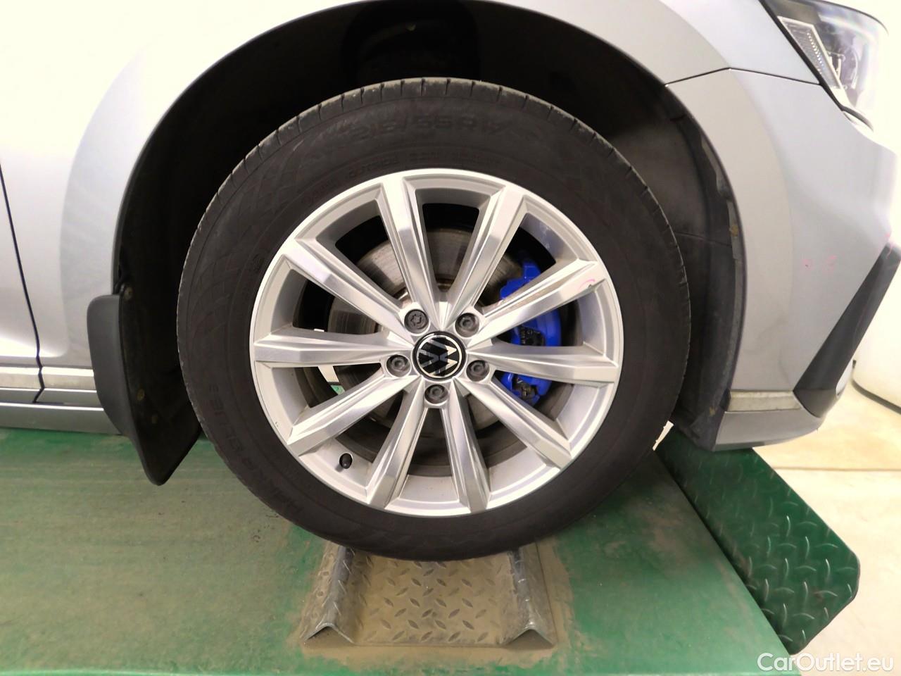  Volkswagen  Passat  Sp.Combi GTE #10