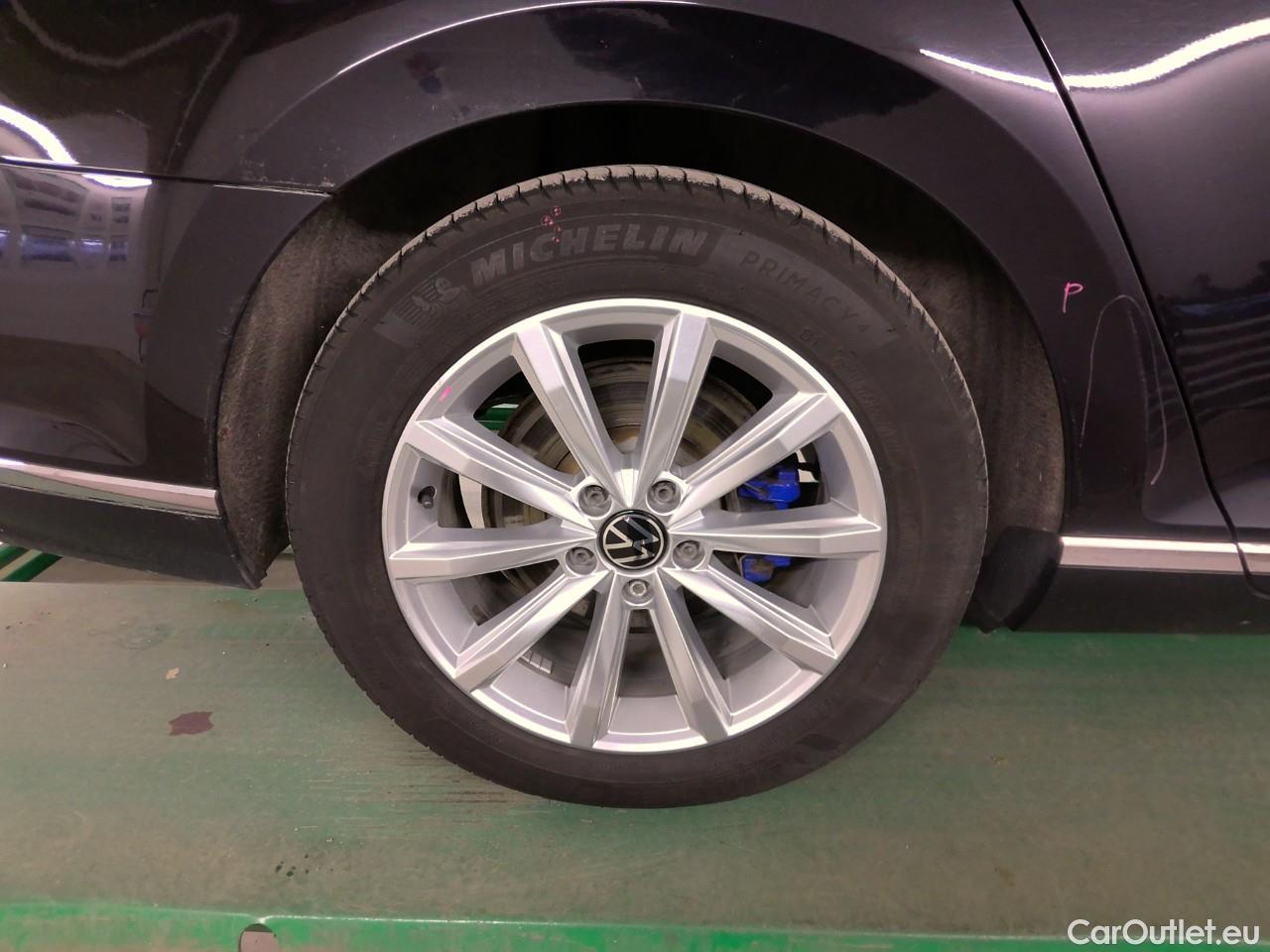  Volkswagen  Passat  Sp.Combi GTE #13