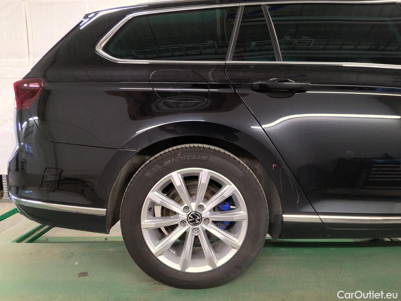  Volkswagen  Passat  Sp.Combi GTE #27