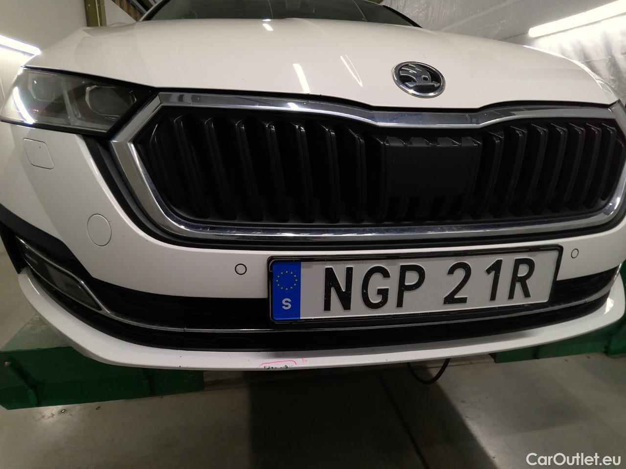  Skoda  Octavia Oct.Combi TDI 150 Style Aut. #9