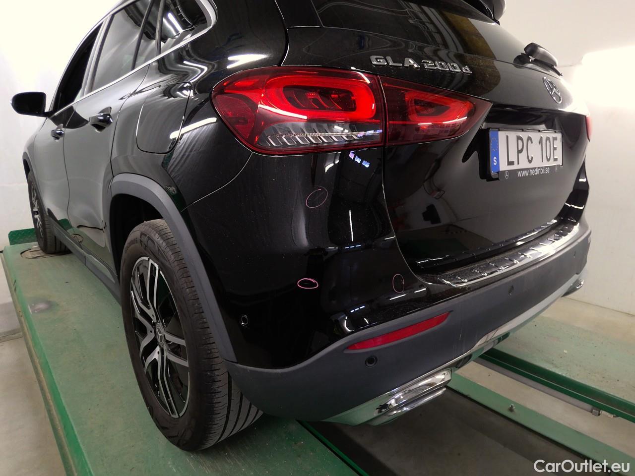  Mercedes  GLA  200d SE Ed. Aut #3