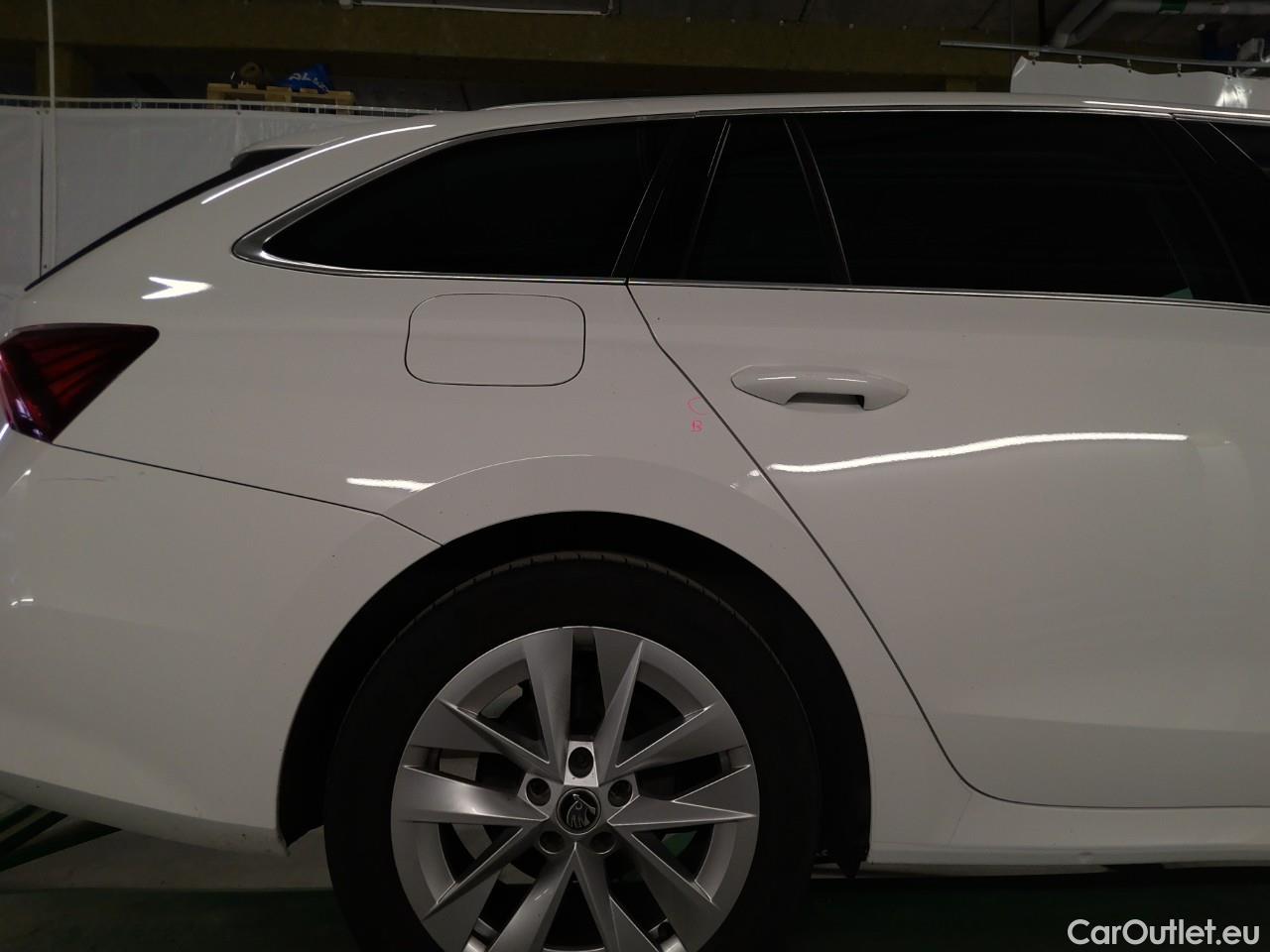  Skoda  Octavia Oct.Combi TDI 150 Style Aut. #5