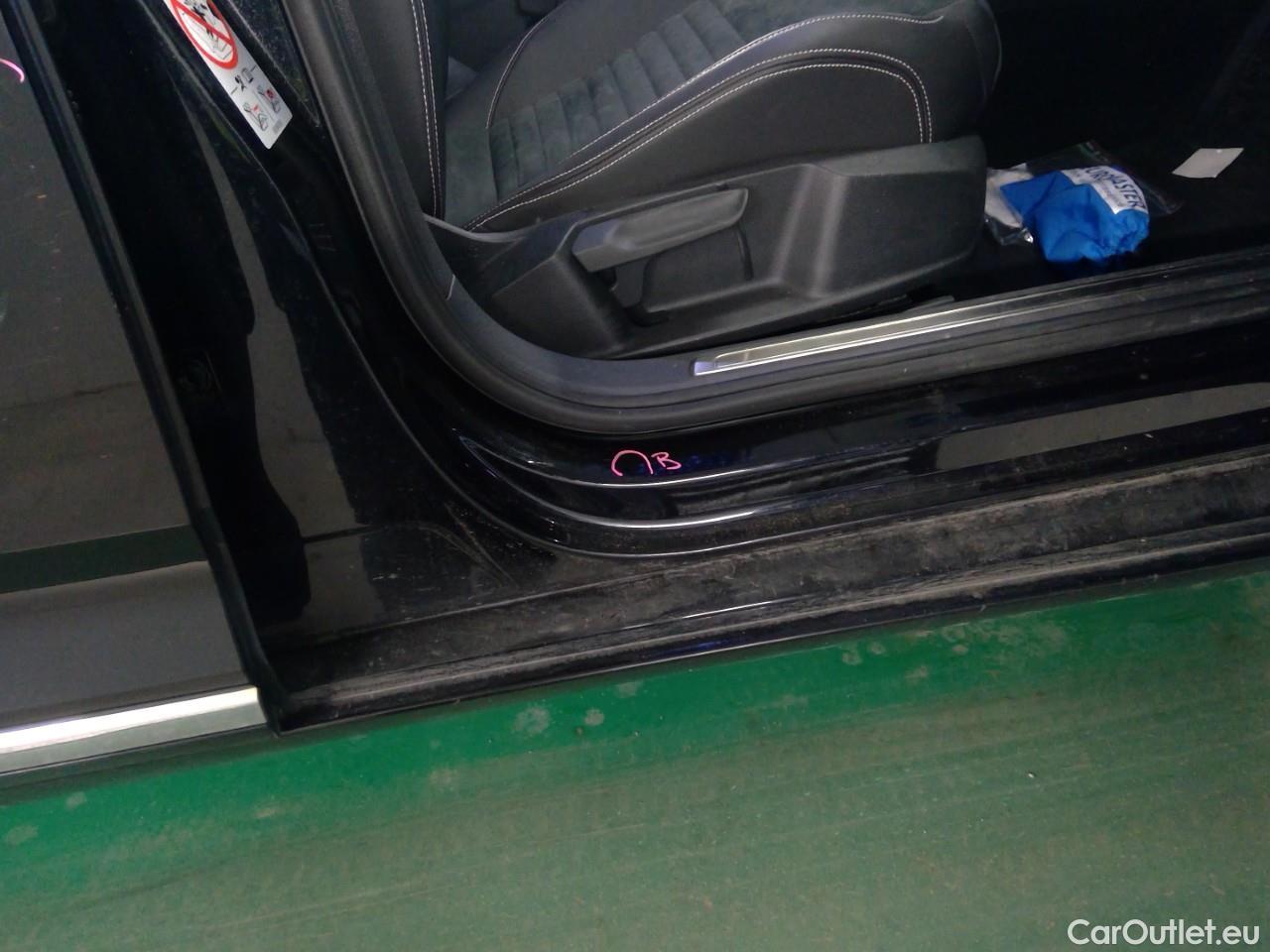  Volkswagen  Passat  Sp.Combi GTE #43