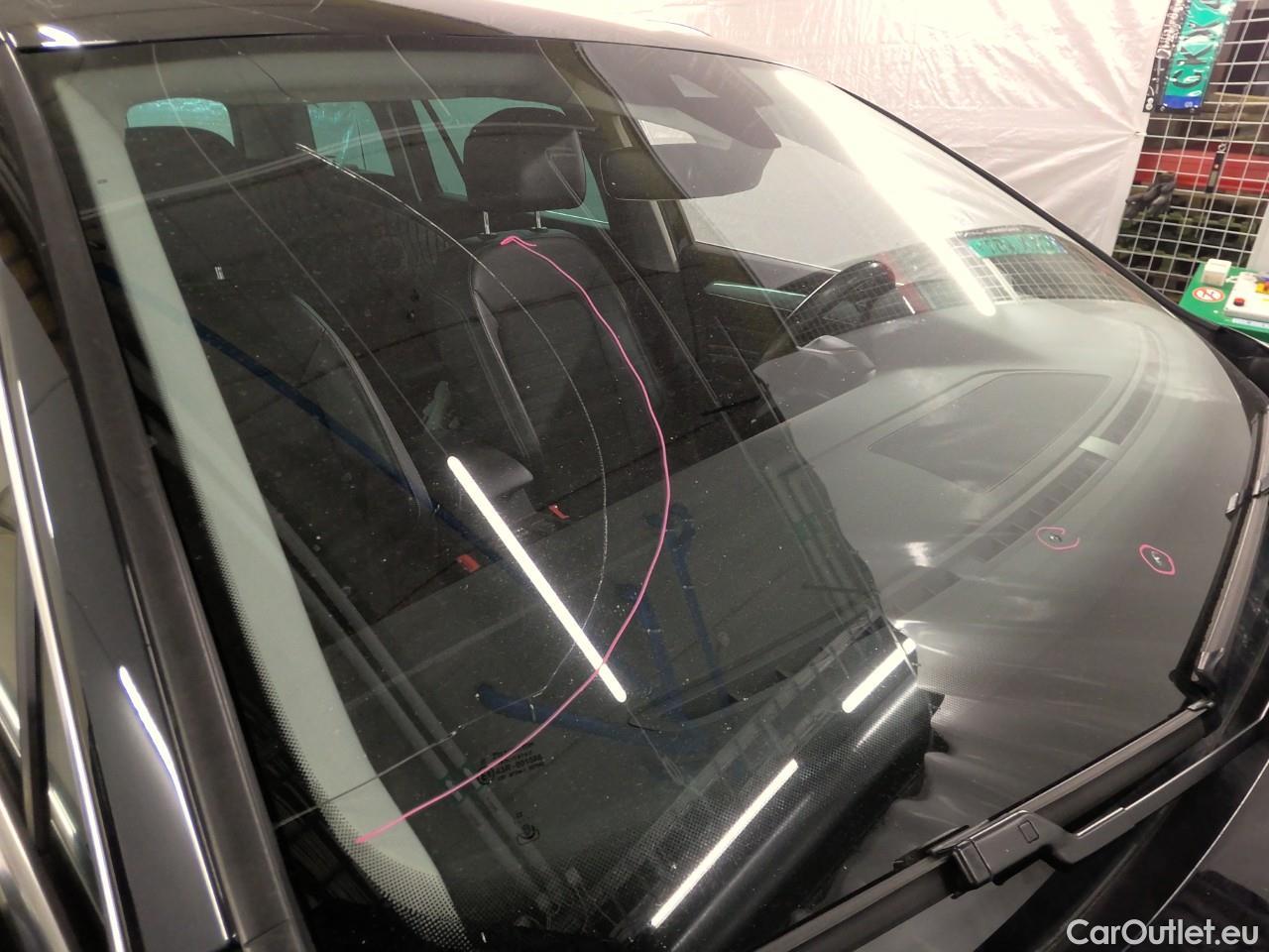  Volkswagen  Passat  Sp.Combi GTE #22