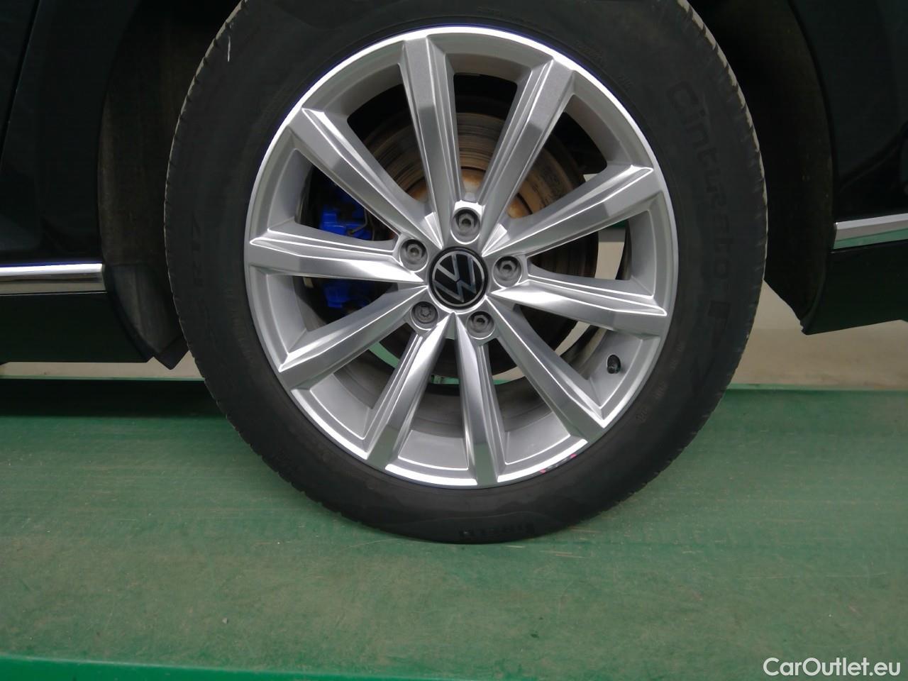  Volkswagen  Passat  Sp.Combi GTE #23