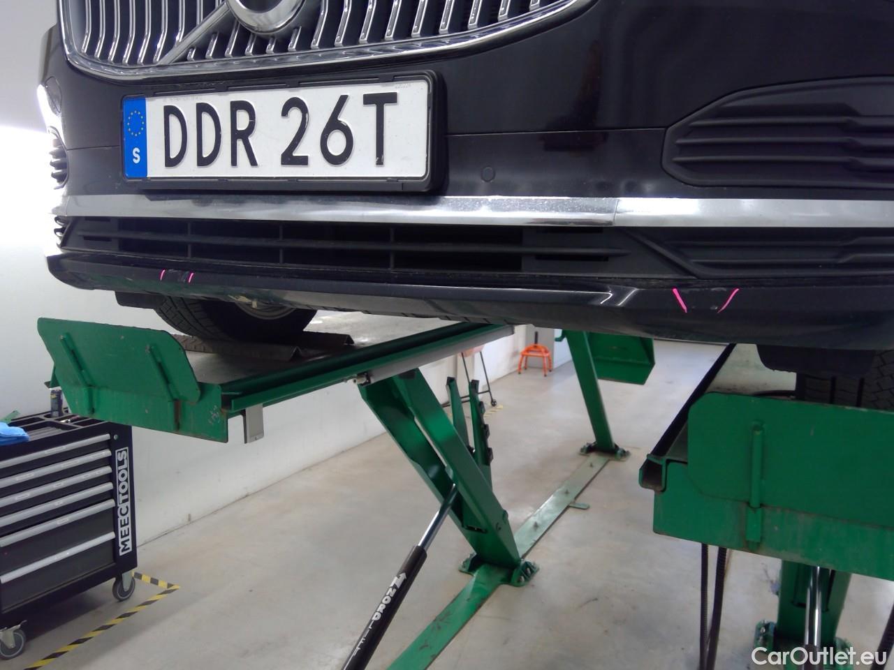  Volvo  V90  T6 350 Insc.Exp. AWD Aut #8