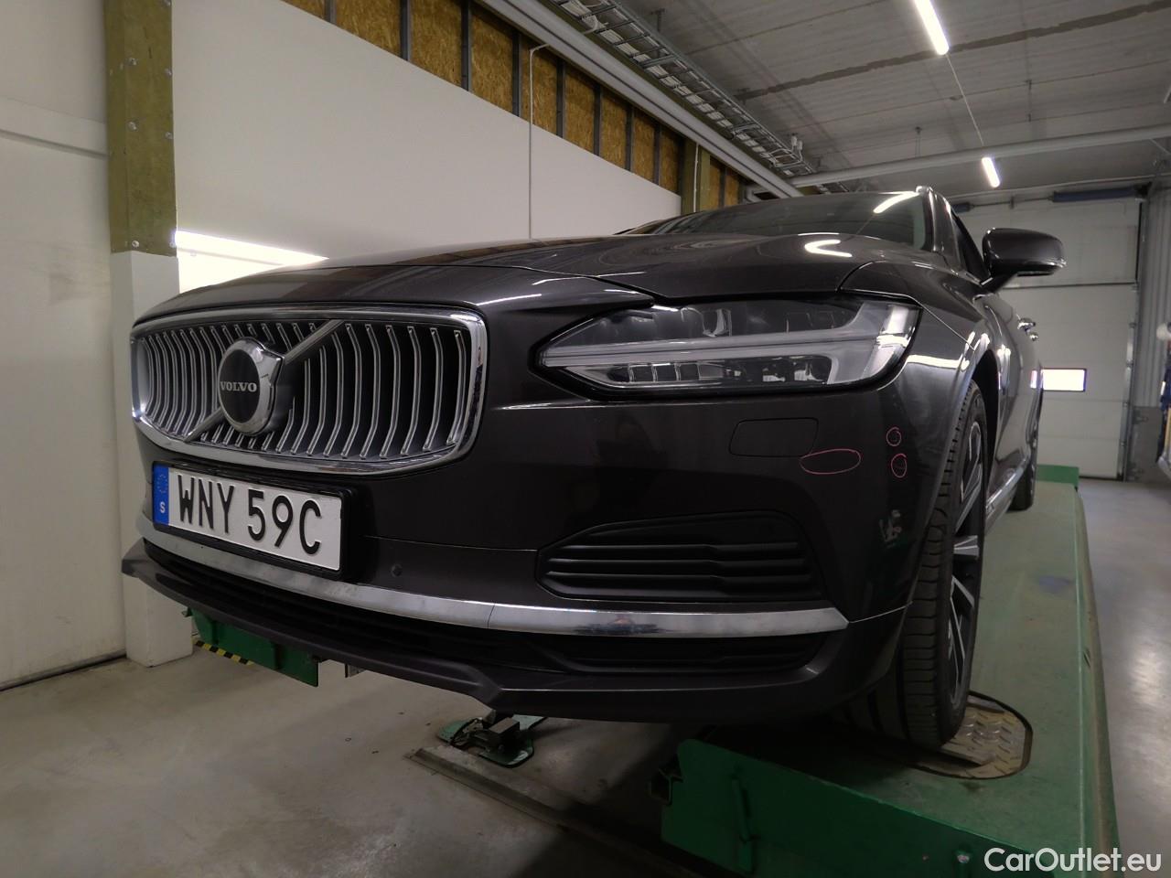  Volvo  V90  T8 Inscr. Rech. AWD Aut #4
