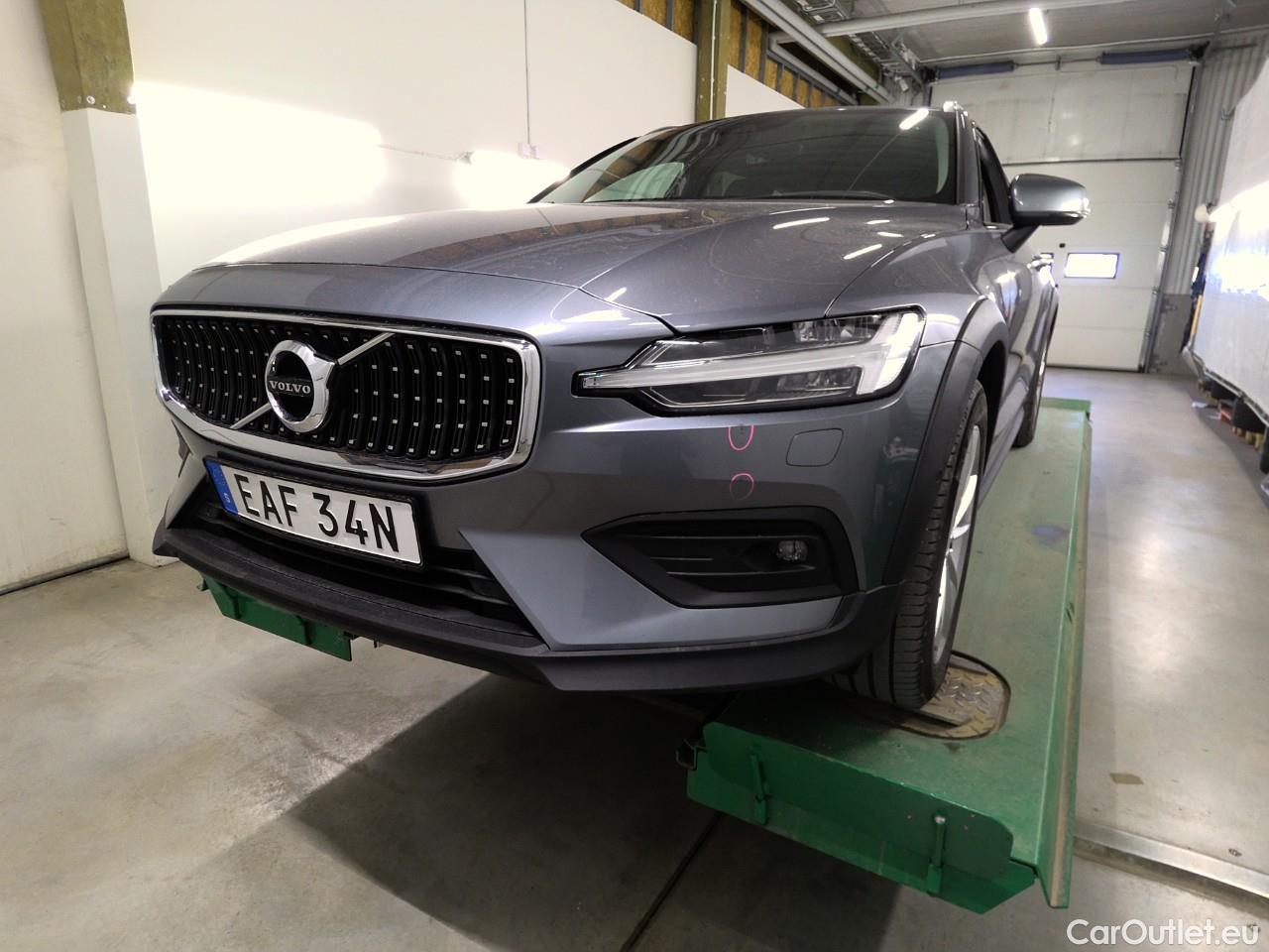  Volvo  V60  CC B4 D AWD Adv.SE Par.Aut #4